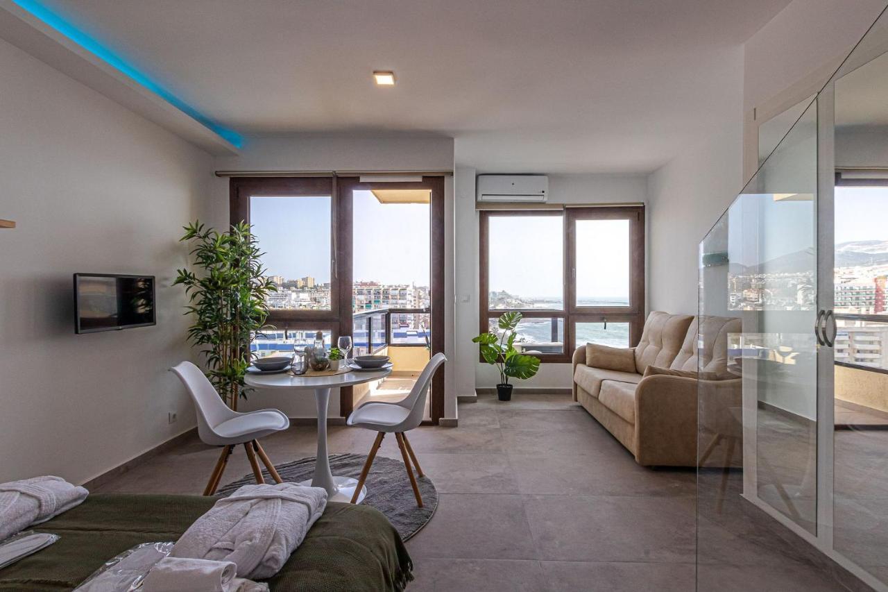 Beachfront With Spectacular Views And Swimming Pool Беналмадена Екстериор снимка