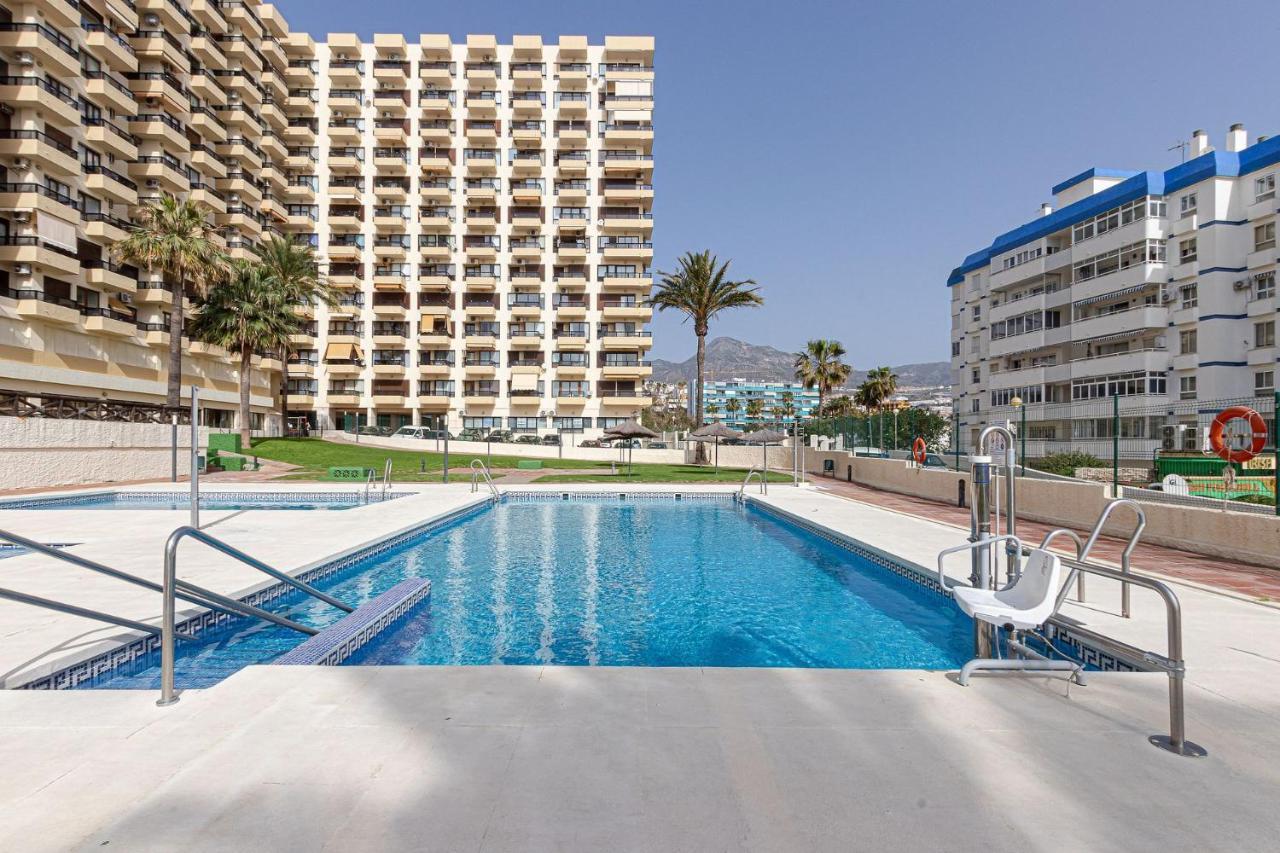 Beachfront With Spectacular Views And Swimming Pool Беналмадена Екстериор снимка