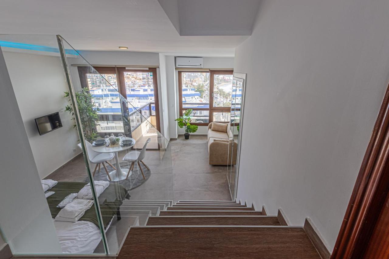 Beachfront With Spectacular Views And Swimming Pool Беналмадена Екстериор снимка